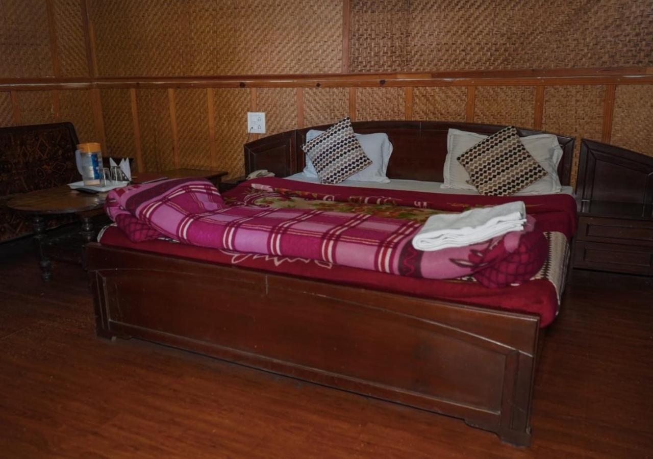 Himalaya Mount View Resort Uttarakhand カウサニ エクステリア 写真